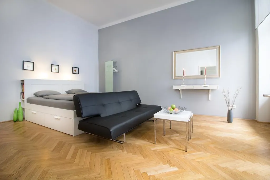 Central Vienna-Living Vienne