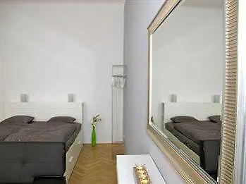 Central Vienna-Living 0*, Vienne